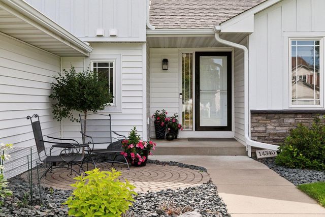 14340 Dekalb Avenue, Rosemount, MN 55068