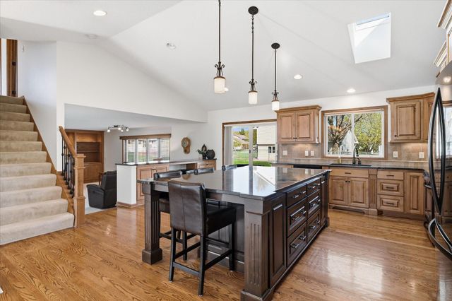 14340 Dekalb Avenue, Rosemount, MN 55068