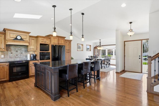 14340 Dekalb Avenue, Rosemount, MN 55068