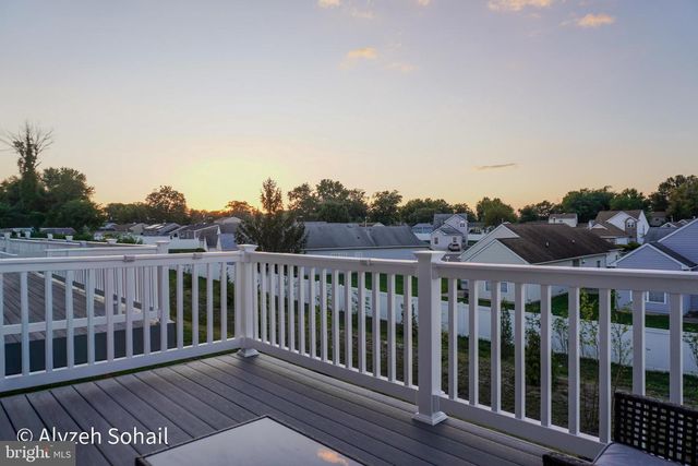 15 F FLOYD AVE, Beverly, NJ 08010