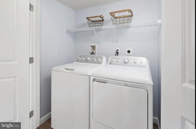 15 F FLOYD AVE, Beverly, NJ 08010