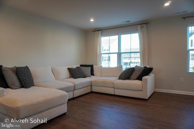 15 F FLOYD AVE, Beverly, NJ 08010