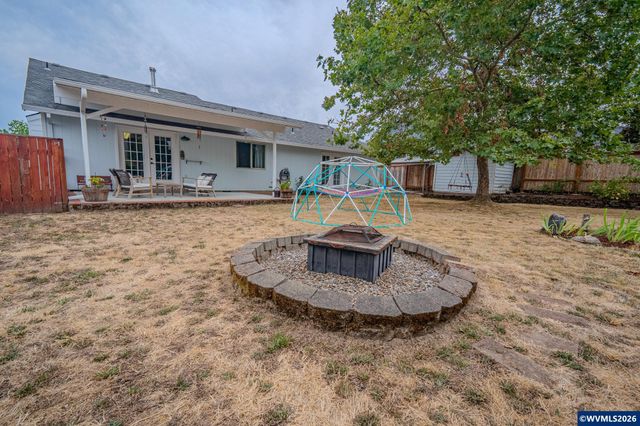 1351 N Monroe St, Lafayette, OR 97127