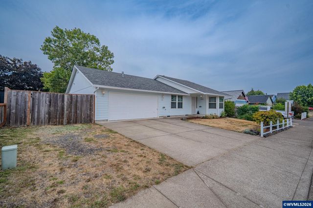 1351 N Monroe St, Lafayette, OR 97127