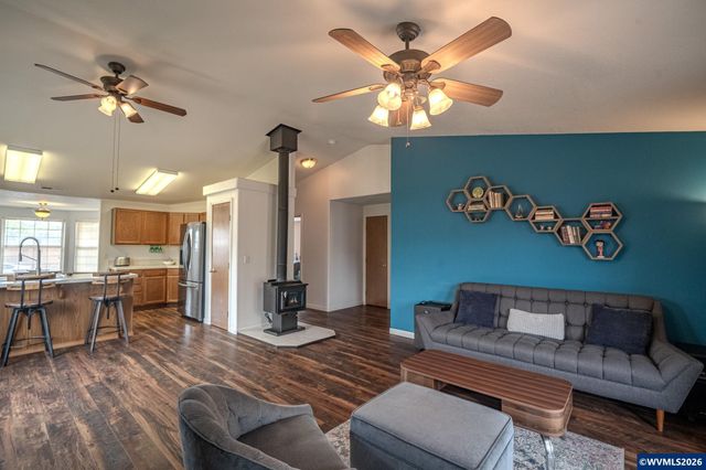 1351 N Monroe St, Lafayette, OR 97127