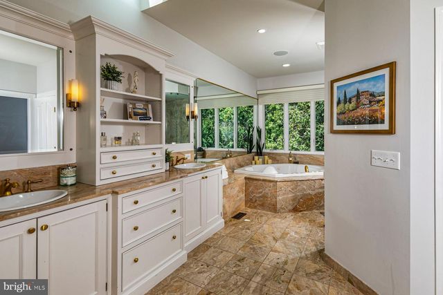 56 HIGH RIDGE RD, Skillman, NJ 08558