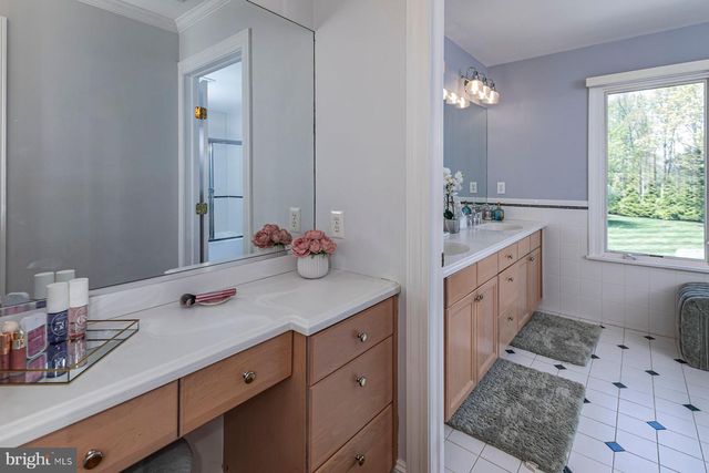 56 HIGH RIDGE RD, Skillman, NJ 08558
