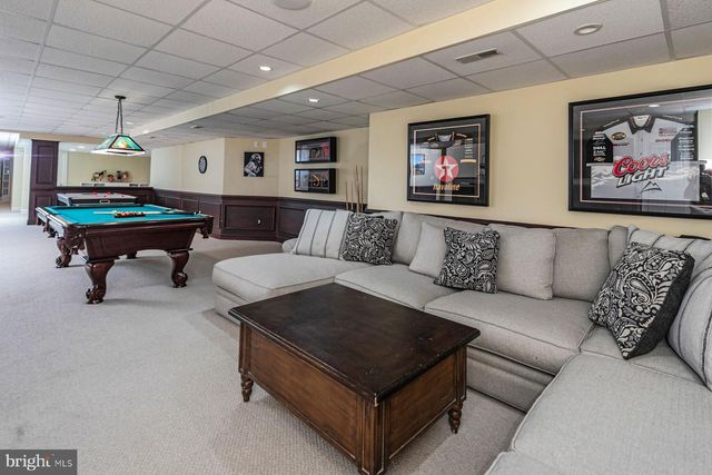 56 HIGH RIDGE RD, Skillman, NJ 08558