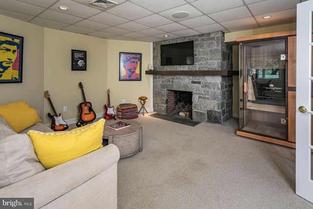 56 HIGH RIDGE RD, Skillman, NJ 08558
