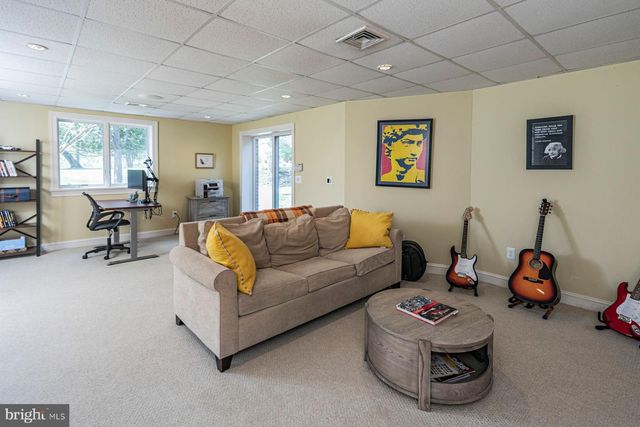 56 HIGH RIDGE RD, Skillman, NJ 08558