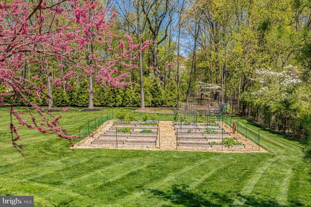 56 HIGH RIDGE RD, Skillman, NJ 08558