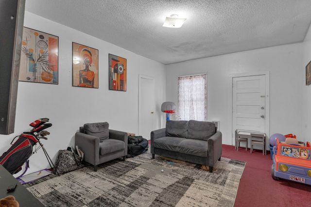 2936 Brattleboro Avenue, Des Moines, IA 50311