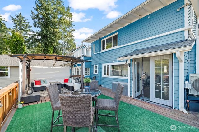 303 Puyallup Street, Steilacoom, WA 98388