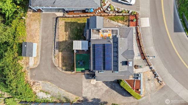 303 Puyallup Street, Steilacoom, WA 98388