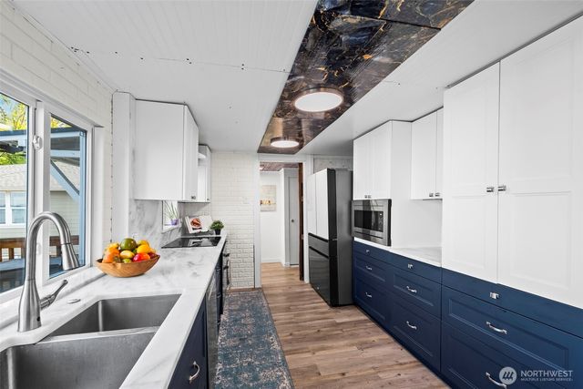 303 Puyallup Street, Steilacoom, WA 98388