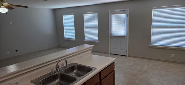 1304 Anna Palm WAY, Round Rock, TX 78665