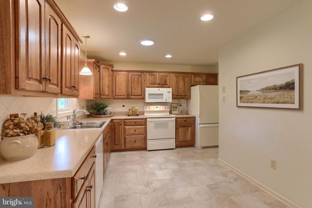 115 ARBOR DR, Myerstown, PA 17067
