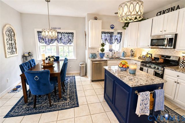 13818 Hawkins Park Rd, Midlothian, VA 23114