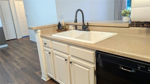 1920 SUMMER CLUB DRIVE 110, Oviedo, FL 32765