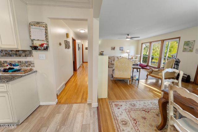 159 Southwest Edgemont Terrace, Abingdon, VA 24210