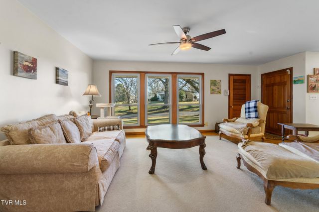 159 Southwest Edgemont Terrace, Abingdon, VA 24210