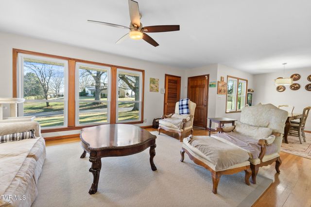 159 Southwest Edgemont Terrace, Abingdon, VA 24210