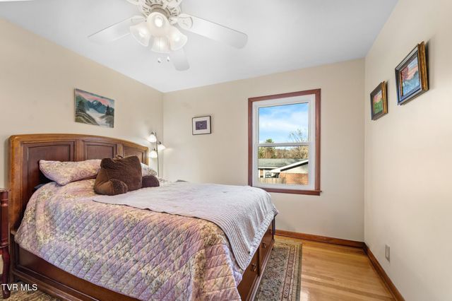 159 Southwest Edgemont Terrace, Abingdon, VA 24210