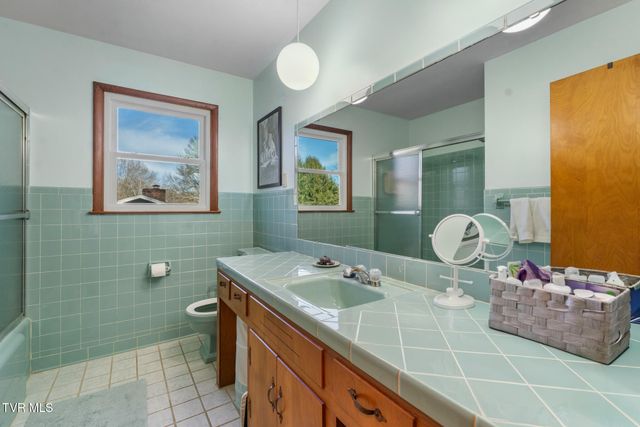 159 Southwest Edgemont Terrace, Abingdon, VA 24210