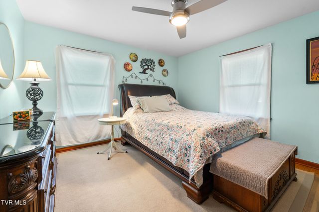 159 Southwest Edgemont Terrace, Abingdon, VA 24210