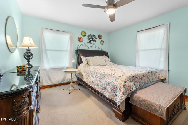 159 Southwest Edgemont Terrace, Abingdon, VA 24210