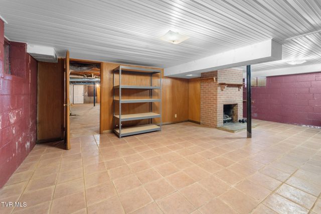 159 Southwest Edgemont Terrace, Abingdon, VA 24210