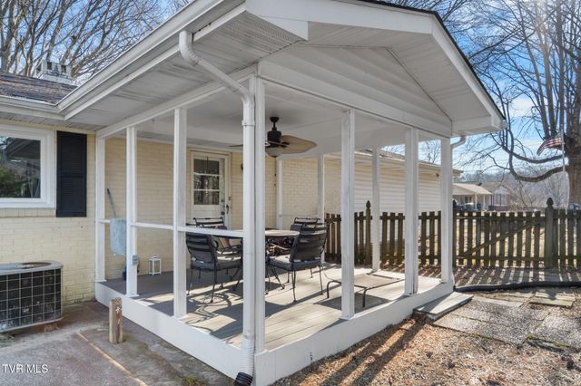 159 Southwest Edgemont Terrace, Abingdon, VA 24210