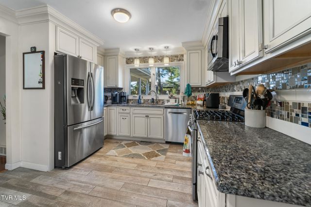 159 Southwest Edgemont Terrace, Abingdon, VA 24210