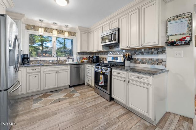 159 Southwest Edgemont Terrace, Abingdon, VA 24210