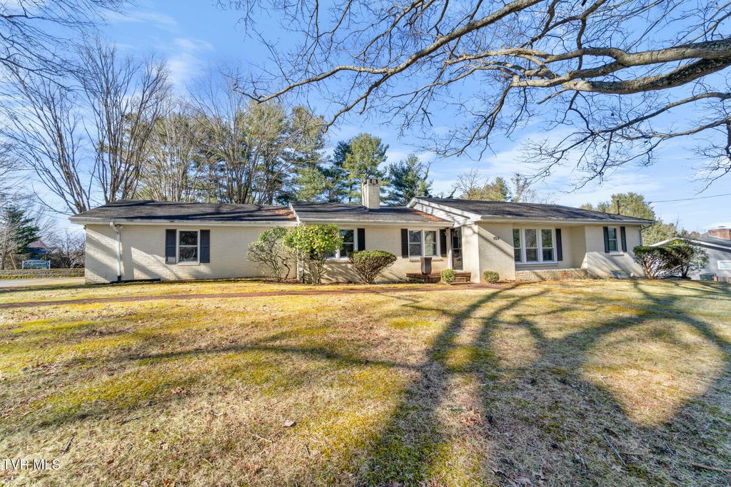 159 Southwest Edgemont Terrace, Abingdon, VA 24210