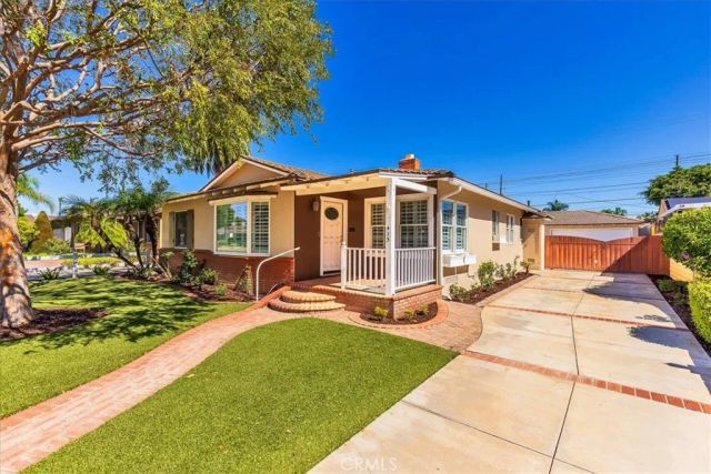 415 N Shattuck, Orange, CA 92866