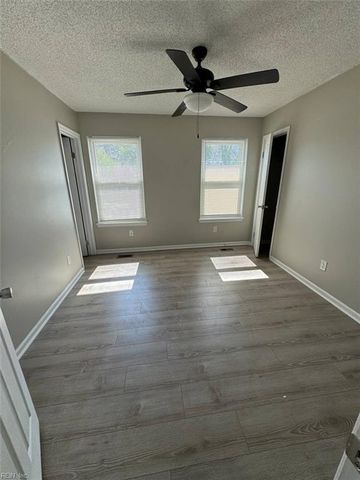 617 Fox Creek CT, Virginia Beach, VA 23462