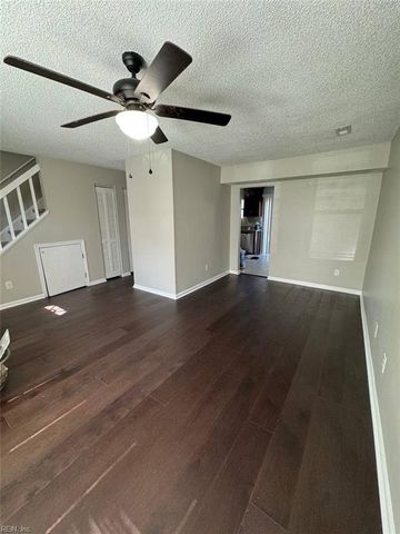 617 Fox Creek CT, Virginia Beach, VA 23462