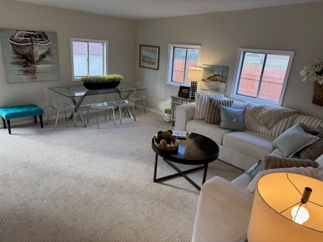 22 Audrey Lane, Mount Prospect, IL 60056