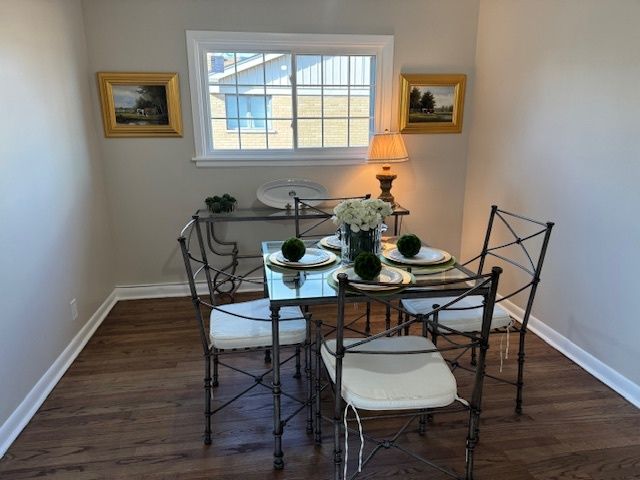 22 Audrey Lane, Mount Prospect, IL 60056