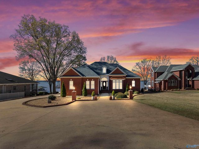 12632 Lookingbill Lane, Athens, AL 35611