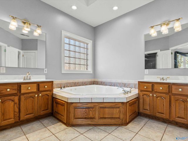 12632 Lookingbill Lane, Athens, AL 35611