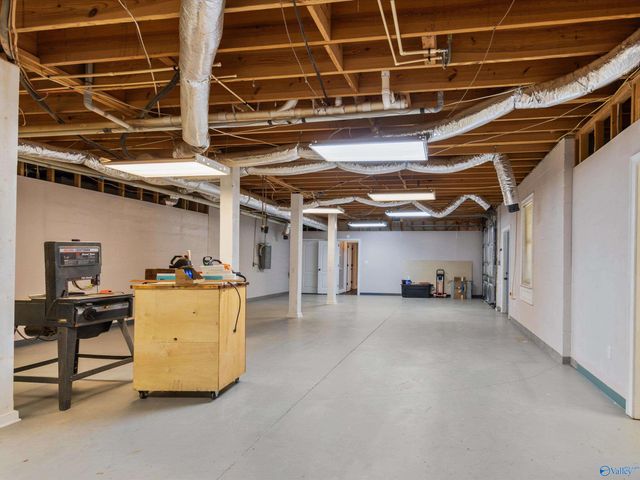 12632 Lookingbill Lane, Athens, AL 35611