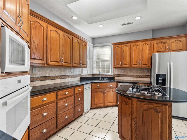 12632 Lookingbill Lane, Athens, AL 35611