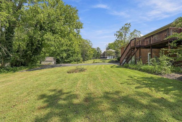 165 Mercer Avenue, Harrodsburg, KY 40330