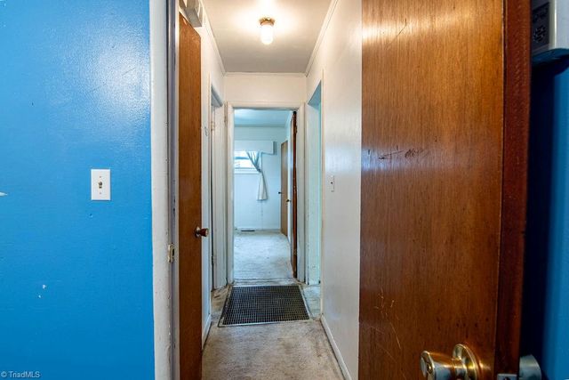 605 E Morehead Street, Reidsville, NC 27320