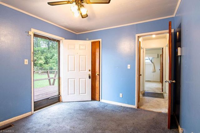 605 E Morehead Street, Reidsville, NC 27320