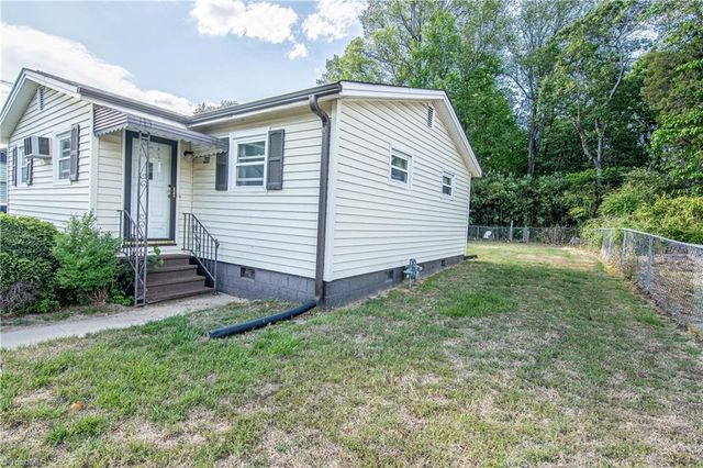 605 E Morehead Street, Reidsville, NC 27320