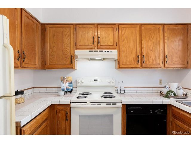 9256 W Ontario Dr, Littleton, CO 80128