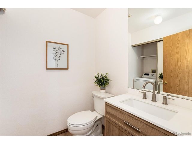 9256 W Ontario Dr, Littleton, CO 80128